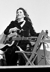 JUDY COLLINS